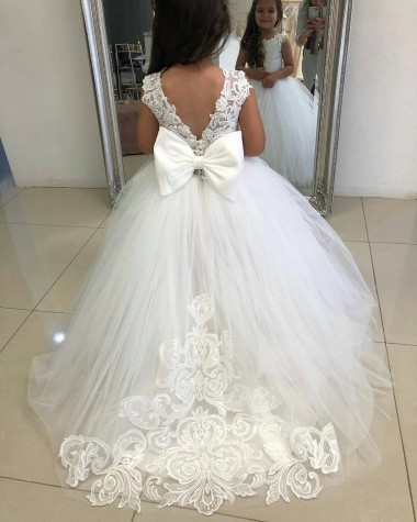 Cheap Ivory Ball Gown Chapel Train Sleeveless Flower Girl Dress UK